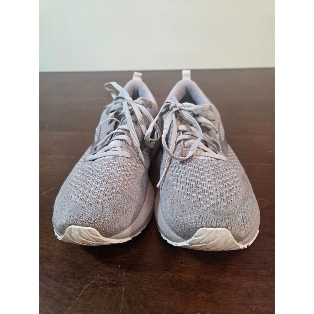 Brooks Revel 4 Women’s Running Shoes Gray Size 8 Medium Excellent Condition